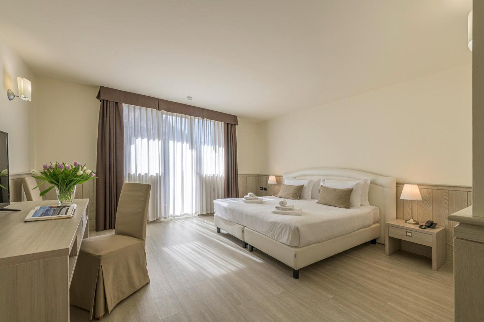 Hotel Golf Inn Ліньяно-Сабб'ядоро Екстер'єр фото