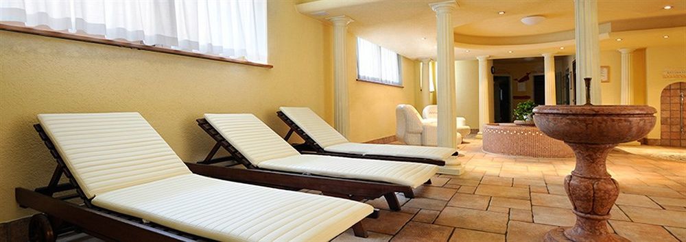 Hotel Golf Inn Ліньяно-Сабб'ядоро Екстер'єр фото