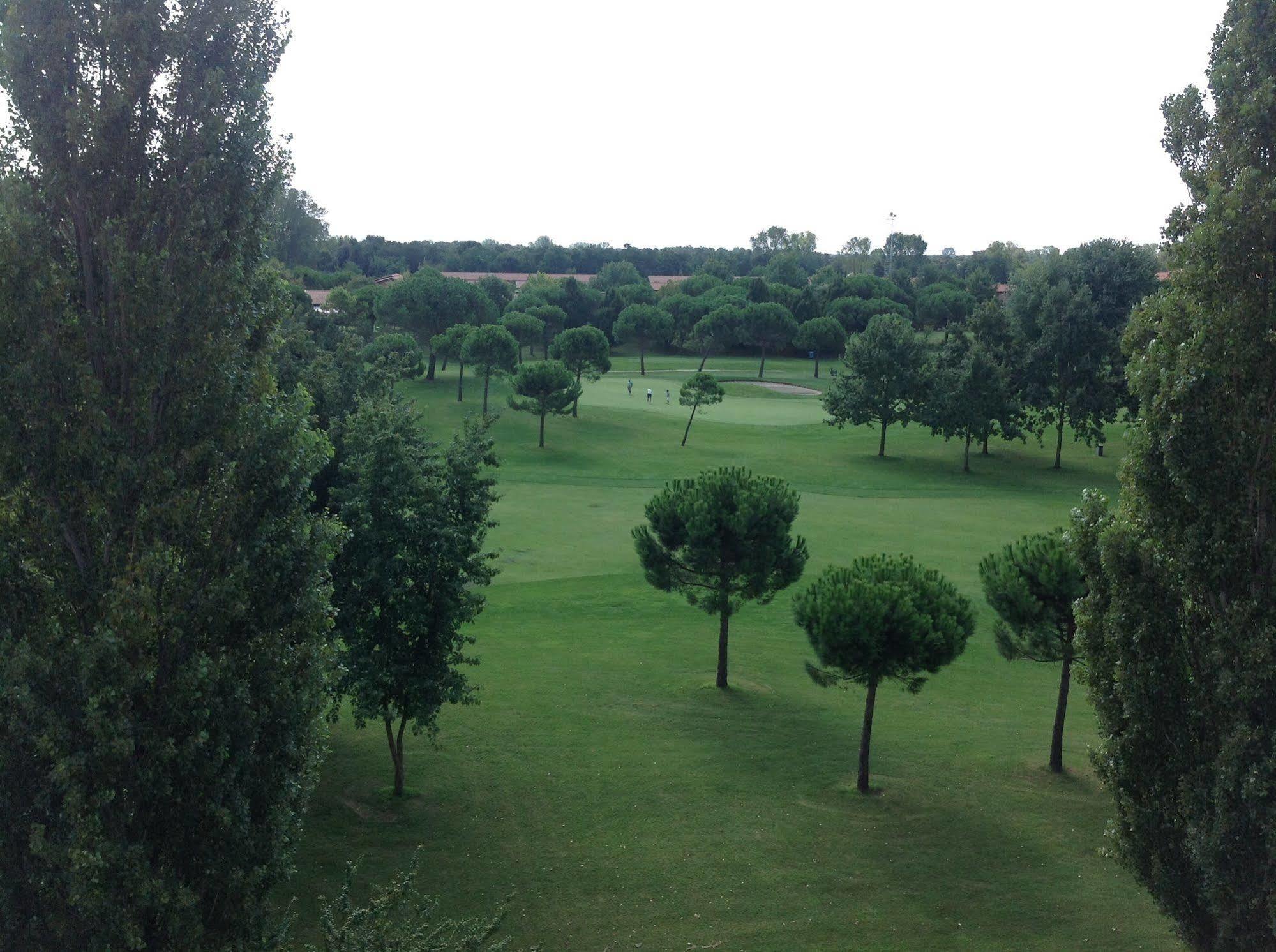 Hotel Golf Inn Ліньяно-Сабб'ядоро Екстер'єр фото